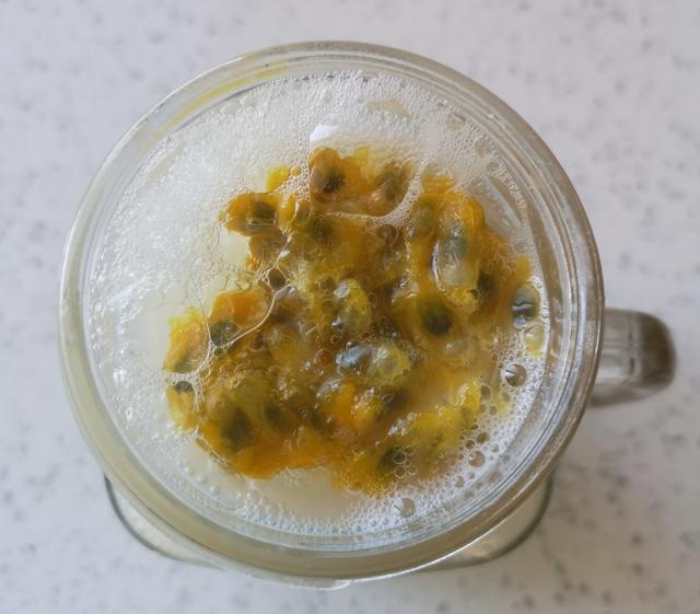 百香果的籽,如果不嚼碎直接吞下 到底能不能消