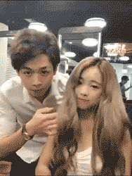 爆笑gif动图看一次笑十次 妹子,结婚应该妆容精致