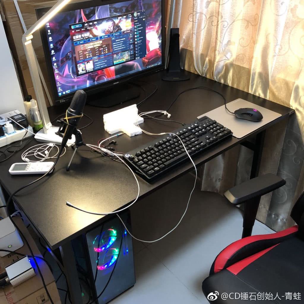 lol主播青蛙是谁?为何他的一个跳槽,能引起整个