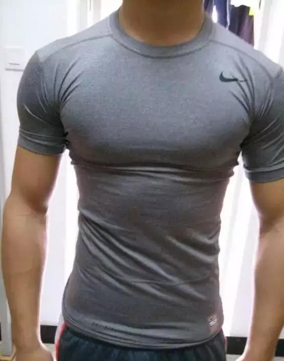 17岁的高中直男体育生的大肌霸,谁能抵挡|健身|高三