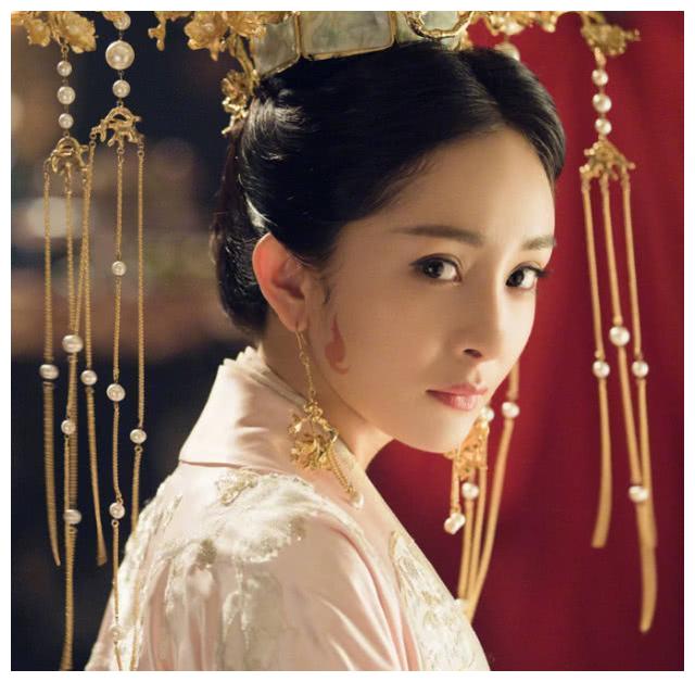 影视剧中穿古装最美的女星,杨幂刘亦菲上榜,最后一位