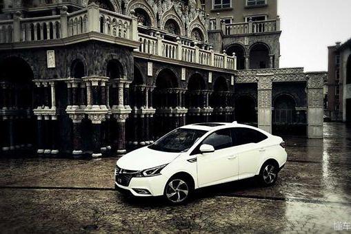 开个两三年残值不到一半 二手车商都敬畏它