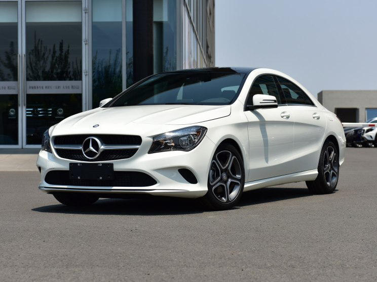 新款奔驰上市 2.0T 售价25.5万-38.7万元