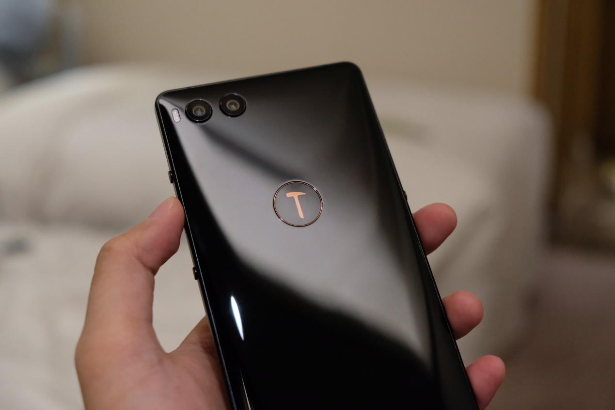 或许它就是你们心心念念的锤子T3?坚果R1急速