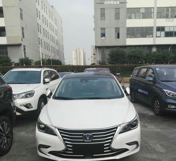 工厂偶遇新车前脸酷似雷克萨斯, 首发全新长安睿骋cc