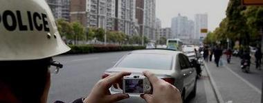 想知道“宾利“最近有什么新消息么，都在这里了