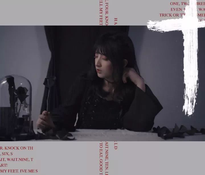 90后美女占卜师，据说她能看穿你的内心