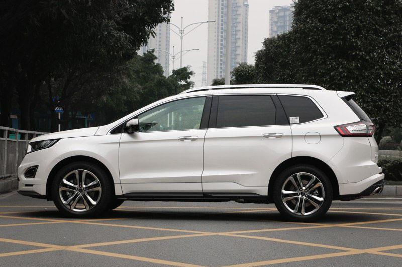 这款suv空间超汉兰达, 2.0T 245马力, 最高降4万比途观L更划算