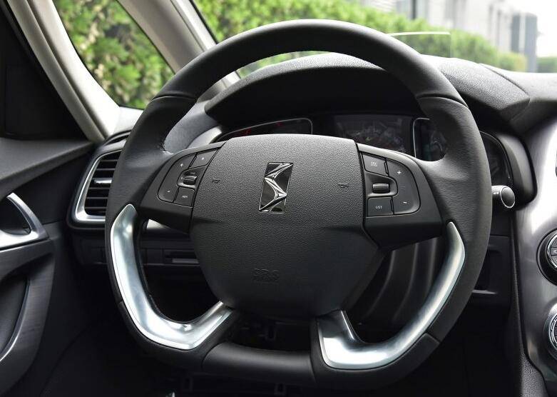 不足20万的法系豪华品牌中型车 轴距近2.8米 为何月销仅百辆