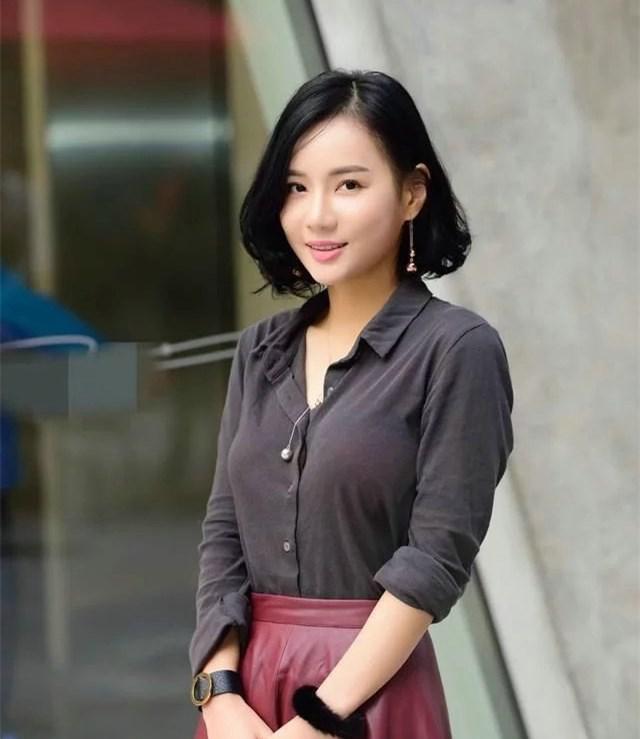 短发,衬衫,一步裙,爱笑,让年过40岁的你显年轻十岁不止