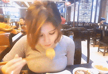 搞笑gif:应酬晚回家,以后看你敢不敢