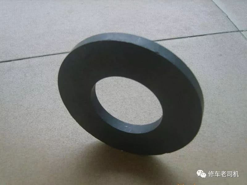 汽车小妙招,的把它放在油底壳上,发动机至少10年不用大修!!