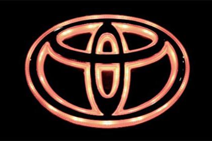 性能至上!试驾凯美瑞2.5L+8AT,内外调教完全符合年轻人诉求