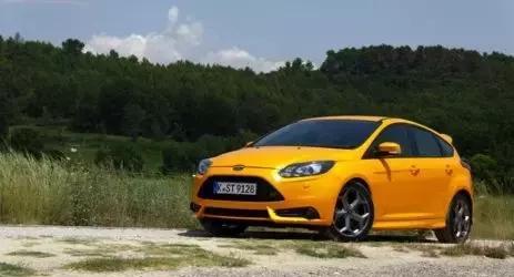 从月销3万到跌出销量榜前10，新福克斯能否卷土重来?