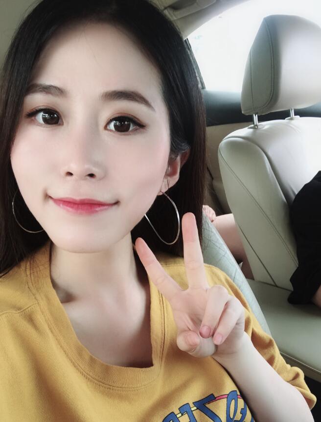 2018最新抖音十大人气女神排行 温婉代古拉成