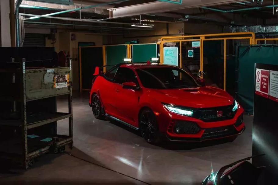 如果拓海开这辆皮卡去送豆腐，他老爸开STI都不是对手！