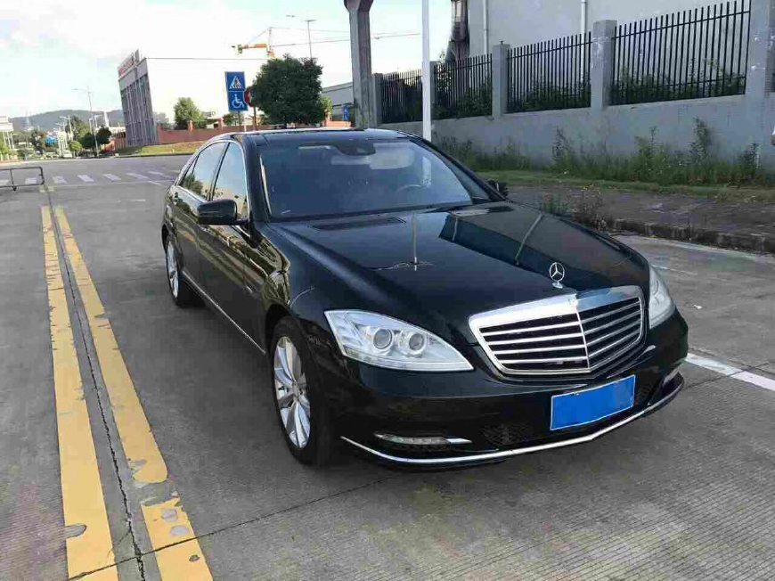 奔驰s350新车报价,奔驰e300l新车报价 国产车没面子,他花全部积蓄买下21万的奔驰s350!