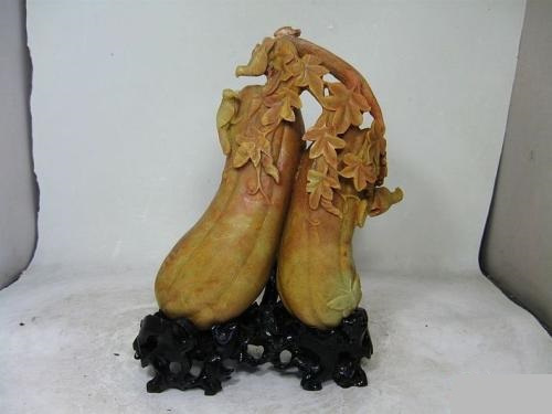精美的瓜果雕刻艺术作品，栩栩如生，令人赏心悦目！