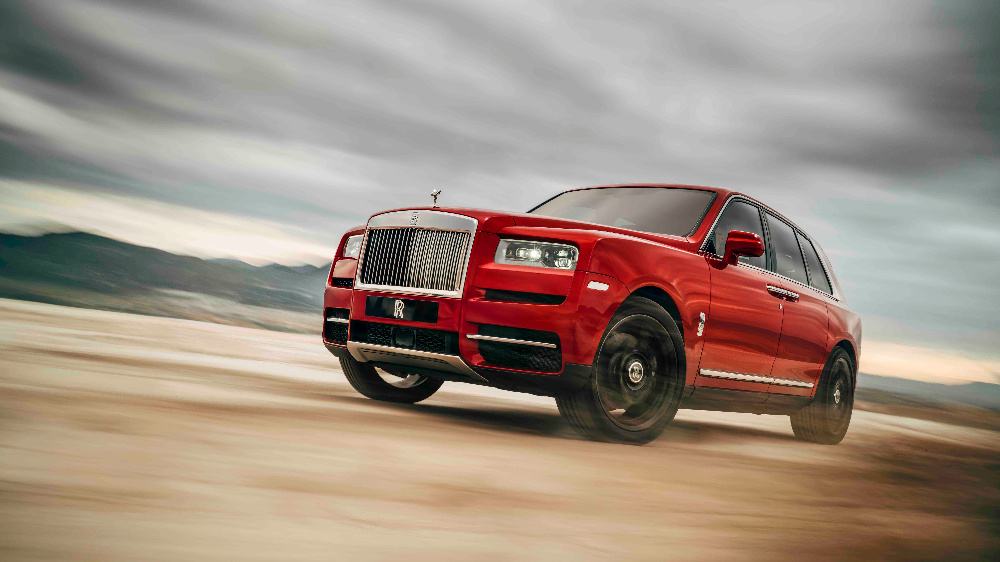 肿胀购车指南：劳斯莱斯库里南VS宾利添越怎么选？