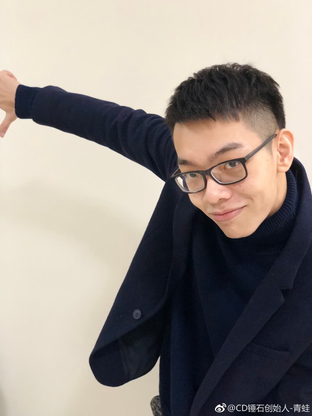 lol主播青蛙是谁?为何他的一个跳槽,能引起整个