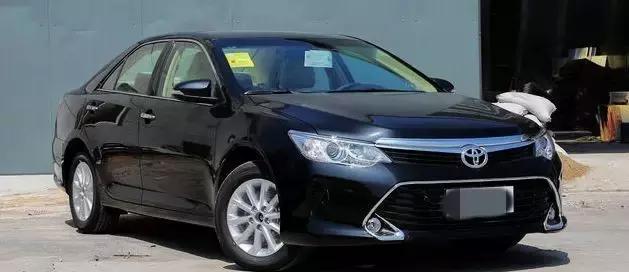 丰田最畅销的中级车，曾经要加价，如今优惠3万，混得不如国产车