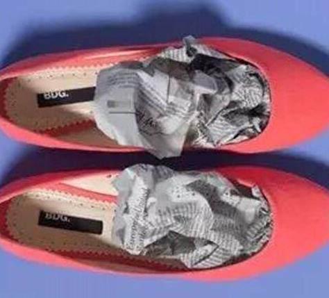 模特穿高跟鞋站一天竟不累,?原来秘密就在鞋子