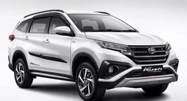 丰田全新SUV即将上市！预售12万起、油耗给力，你还买啥本田缤智