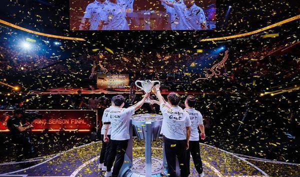 王者荣耀: 为什么职业选手打钱那么快? 原来是