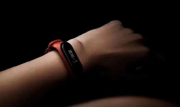 悟空问答:小米手环3来了,新增运动副屏更抢眼