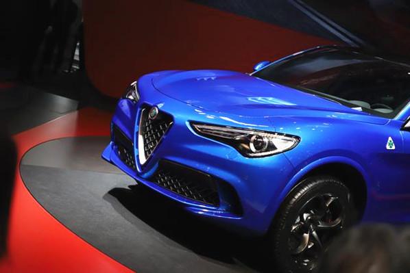 百公里加速3.9秒 阿尔法·罗密欧Stelvio QV版