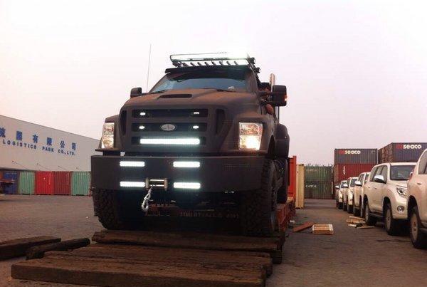 让人胆寒的陆地霸王, 福特F650巨型皮卡, 油耗更是吓人
