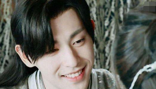 香蜜火了杨紫邓伦,网友不好意思,我只记住了出