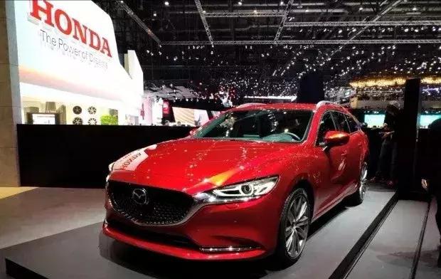 马自达6出旅行版，比老款有了很大的变化，豪华感很强