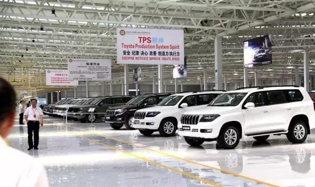 十万起国产陆巡，4.0L动力堪比普拉多