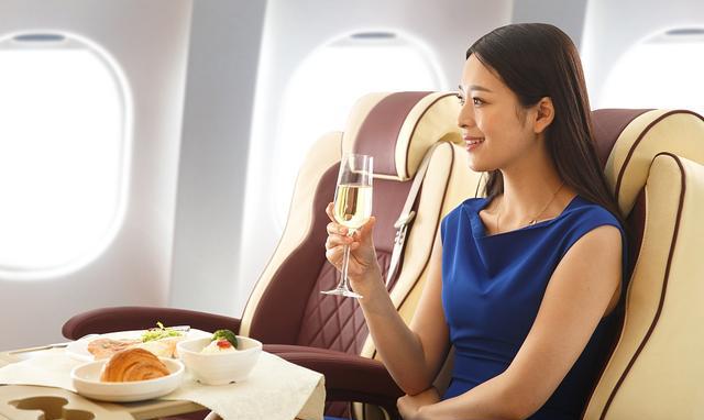 奔驰威霆内饰大升级，不一样的MPV！