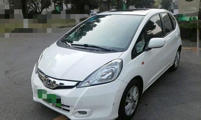 我在某二手车平台买了台飞度，一分钱没花，还赚了一千五