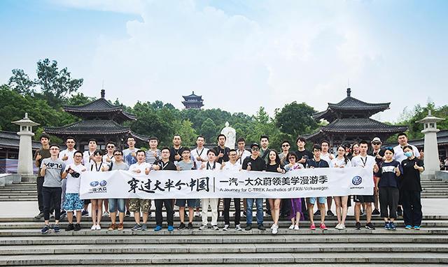 开着最接地气的旅行车, 穿过了大半个中国, 领悟旅行的意义