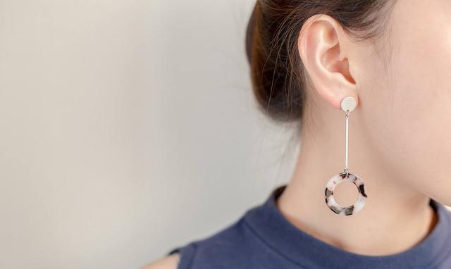 面相学:大耳朵、小耳朵 耳朵大的人就一定有福