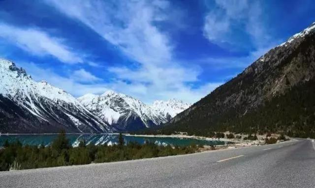 中国最美景观大道，国内西藏自驾游的首选线路！
