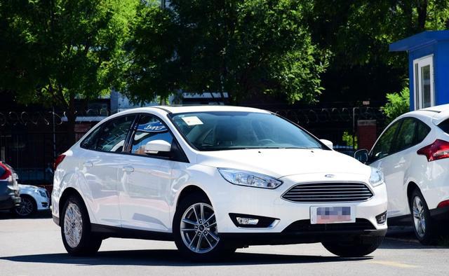 福克斯限量版，颜值帅气，性价比高，买卡罗拉的朋友都后悔了