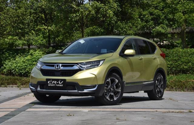 本田最新换代CRV,停在冠道边也不显小