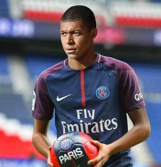 法国国家队球的员号码出炉,19岁天才姆巴佩身