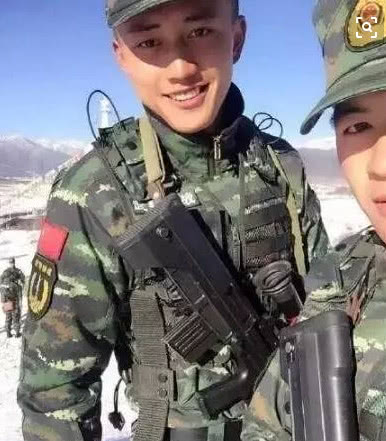 当的兵两年留下来职业病,特种兵形容这是荣誉