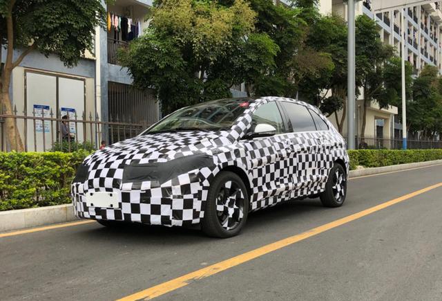 补贴后预售29.98万-32.98万元，腾势500接受预订，工况续航450Km