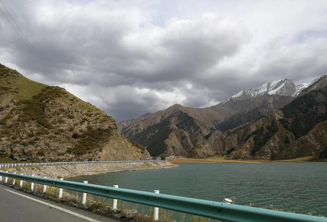 2017甘青新藏自驾2万里第五站：巴音布鲁克一阿克苏