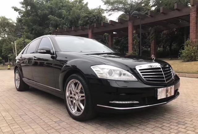 这辆奔驰S550售价16万 哈曼顶级音响, 车主称: 外观改款外观很新