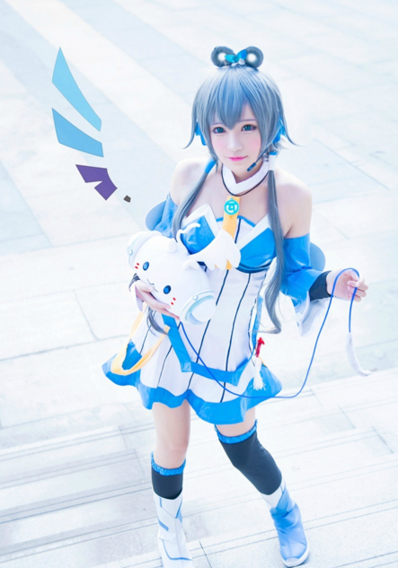 清新萌妹神还原洛天依cos这才是真正的洛天依cosplay