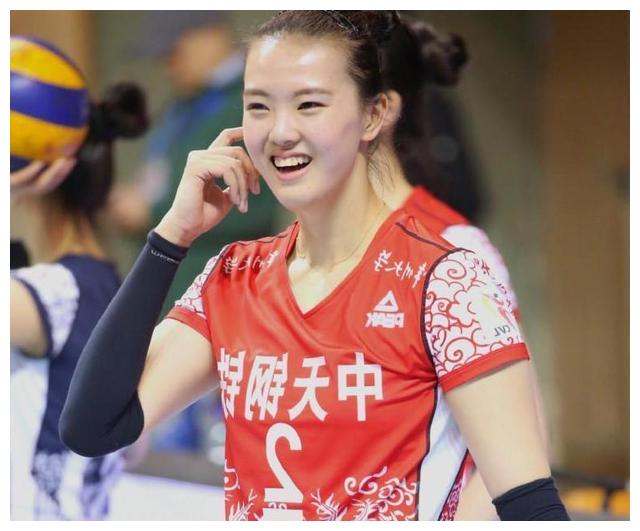 李盈莹的评价和使用再升一个高度!张常宁是中国女排不
