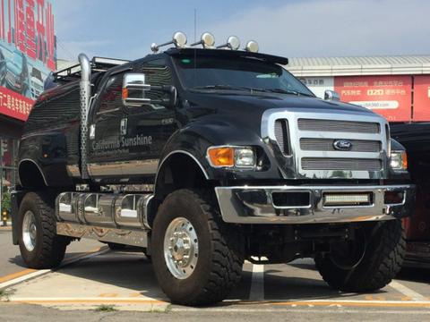 五哥17的0万买辆福特F650,到手半个月,称加油花了将近13!