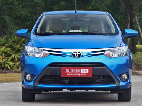 号称小丰田的卡罗拉?百公里油耗5。1,售价只要5万起!!